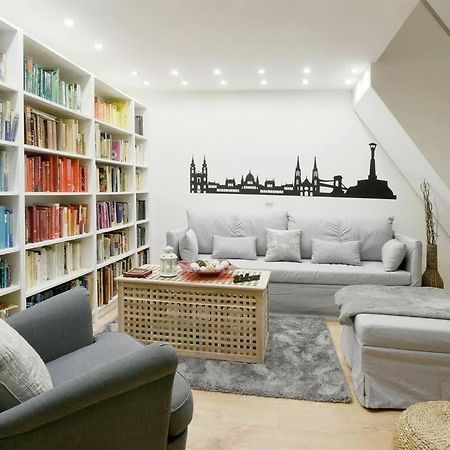 Apartamento Downtown Island Of Peace By Nw Budapest Exterior foto