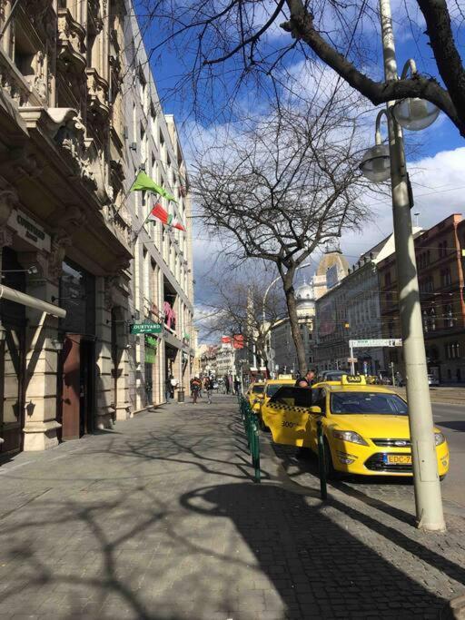 Apartamento Downtown Island Of Peace By Nw Budapest Exterior foto